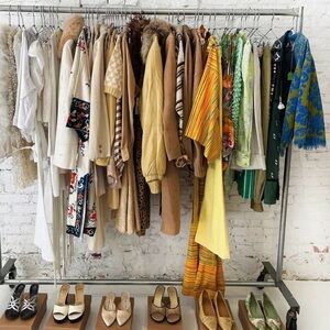 BRAND NANE BLOWOUT SALE!!!!!!!!!!!!!!!!!